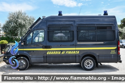 Iveco Daily V serie
Guardia di Finanza
Automezzo per Ordine Pubblico
Allestimento Sperotto
GdiF 329 BH
Parole chiave: Iveco Daily_Vserie GDIF329BH Air_Show_2018 Valore_Tricolore_2018