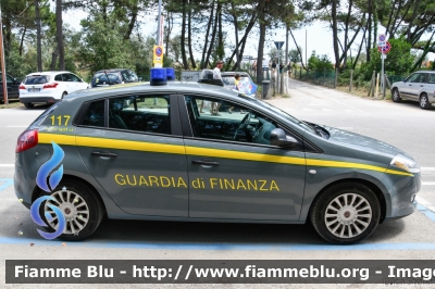 Fiat Nuova Bravo
Guardia di Finanza
Reparto Operativo Aereonavale
GdiF 336 BD
Parole chiave: Fiat Nuova_Bravo GDIF336BF Air_Show_2018 Valore_Tricolore_2018