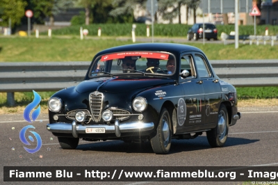 Alfa Romeo 1900
Guardia di Finanza
Anno 1954
GdiF 4938
Mille Miglia 2024
Parole chiave: Alfa-Romeo 1900  GdiF4938 1000_Miglia_2024