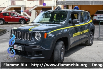 Jeep Renegade
Guardia di Finanza
GdiF 990 BL
Parole chiave: Jeep Renegade GDIF990BL Air_Show_2018 Valore_Tricolore_2018