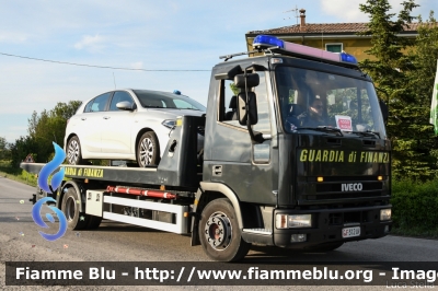 Iveco EuroCargo 100E18 I serie
Guardia di Finanza
1000 Miglia 2019
GdiF 312 AV
Parole chiave: Iveco EuroCargo_100E18_Iserie GDIF312AV 1000_Miglia_2019