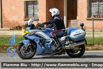 Yamaha FJR 1300 II serie
Polizia di Stato
Polizia Stradale
Allestimento Elevox
in scorta al Giro d'Italia 2024
Moto Gialla
POLIZIA G3153
Parole chiave: Yamaha FJR_1300_IIserie Giro_D_Italia_2024 POLIZIAG3153