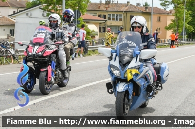 Yamaha FJR 1300 II serie
Polizia di Stato
Polizia Stradale
Allestimento Elevox
POLIZIA G3103
in scorta al Giro d'Italia 2021
Moto "Gialla"
Parole chiave: Yamaha FJR_1300_IIserie POLIZIAG3103  Giro_D_Italia_2021