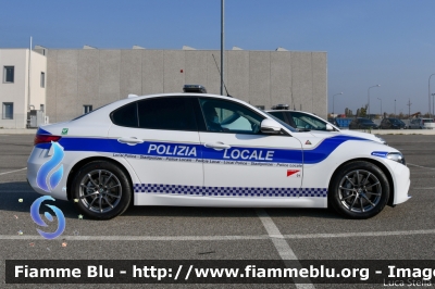 Alfa Romeo Nuova Giulia
Polizia Locale
Comune di Molinella (BO)
Allestimento Bertazzoni
POLIZIA LOCALE YA 340 AG
Parole chiave: Alfa-Romeo Nuova_Giulia Alfa-Romeo Nuova_Giulietta  POLIZIALOCALEYA340AG