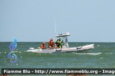 Gommone
 Vigili del Fuoco
Comando Provinciale di Ferrara
Distaccamento Permanente di Comacchio
Parole chiave: Gommone