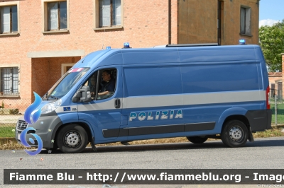 Fiat Ducato X250
Polizia di Stato
Polizia Stradale
Officina Mobile
in scorta al Giro d'Italia 2024
Automezzo 7
POLIZIA H3293
Parole chiave: Fiat Ducato_X250  POLIZIAH3293 Giro_D_Italia_2024