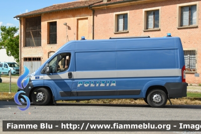 Fiat Ducato X250
Polizia di Stato
Polizia Stradale
Officina Mobile
in scorta al Giro d'Italia 2024
Automezzo 7
POLIZIA H3293
Parole chiave: Fiat Ducato_X250  POLIZIAH3293 Giro_D_Italia_2024