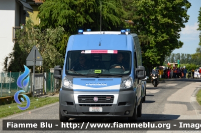 Fiat Ducato X250
Polizia di Stato
Polizia Stradale
Officina Mobile
in scorta al Giro d'Italia 2024
Automezzo 7
POLIZIA H3293
Parole chiave: Fiat Ducato_X250  POLIZIAH3293 Giro_D_Italia_2024