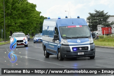 Fiat Ducato X250
Polizia di Stato
Polizia Stradale
Officina Mobile
POLIZIA H3293
in scorta al Giro d'Italia 2021
Vettura "6"
Parole chiave: Fiat Ducato_X250 POLIZIAH3293 Giro_D_Italia_2021