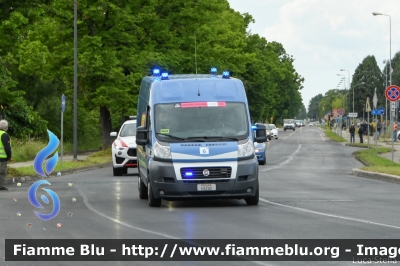 Fiat Ducato X250
Polizia di Stato
Polizia Stradale
Officina Mobile
POLIZIA H3293
in scorta al Giro d'Italia 2021
Vettura "6"
Parole chiave: Fiat Ducato_X250 POLIZIAH3293 Giro_D_Italia_2021