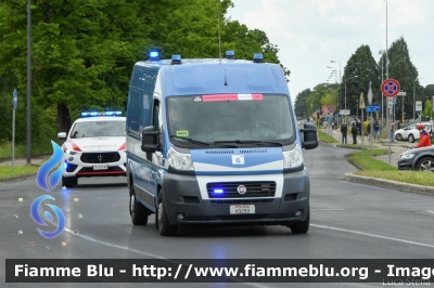 Fiat Ducato X250
Polizia di Stato
Polizia Stradale
Officina Mobile
POLIZIA H3293
in scorta al Giro d'Italia 2021
Vettura "6"
Parole chiave: Fiat Ducato_X250 POLIZIAH3293 Giro_D_Italia_2021