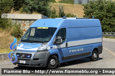 Fiat Ducato X250
Polizia di Stato
Polizia Stradale
Officina Mobile
in scorta al Tour de France 2024
Automezzo 3
POLIZIA H3293
Parole chiave: Fiat Ducato_X250  POLIZIAH3293 Tour_DE_France_2024