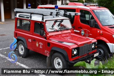 Land Rover Defender 90
Vigili del Fuoco
Unione distrettuale di Fassa
Corpo Volontario di Campitello di Fassa (TN)
VF H59 TN
Parole chiave: Land-Rover Defender_90 VFh59TN