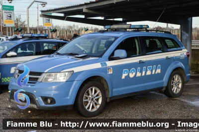 Fiat Freemont
Polizia di Stato
Polizia Stradale
POLIZIA H8767
Parole chiave: Fiat Freemont POLIZIAH8767