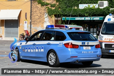 Bmw 320 F31 Touring
Polizia di Stato
Polizia Stradale in servizio sulla rete autostradale di Autostrade per l'Italia
Autovettura allestita Marazzi
Decorazione Grafica Artlantis
POLIZIA H8930
Parole chiave: Bmw 320_F31_Touring POLIZIAH8930 Festa_della_Repubblica_2018