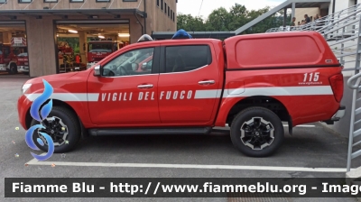 Nissan Navara V serie
Vigili del Fuoco
Comando Provinciale di Belluno
VF 32333
VF 32334
Parole chiave: Nissan Navara_Vserie VF32333 VF32334