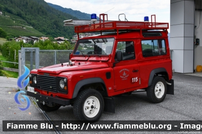 Land Rover Defender 90
Vigili del Fuoco
Unione Distrettuale della Val Di Sole
Corpo Volontario di Terzolas (TN)
VF J24 TN
Parole chiave: Land-Rover Defender_90 VFJ24TN