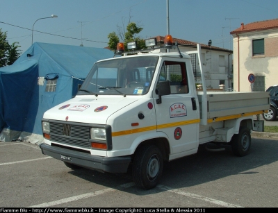 Fiat Ducato I serie
Protezione Civile
Provincia di Ferrara
Gruppo A.C.A.C Unità Cinofile da Soccorso Ferrara
Associazione Cinofila Amici del Cane
Parole chiave: Fiat Ducato_ISerie