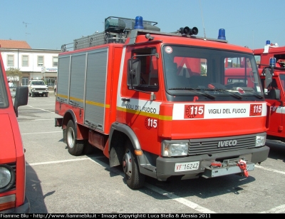 Iveco Zeta 65-12
Vigili del Fuoco
Comndo Provinciale di Ferrara
Distaccamento Volontario di Copparo
Polisoccorso allestimento Baribbi
VF 16242
Parole chiave: Iveco Zeta_65-12 VF16242