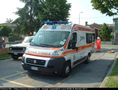 Fiat Ducato X250
Nico Soccorso - Migliarino
Postazione Emergenza di Migliarino
Ambulanza Nico 18 

Parole chiave: Fiat Ducato_X250 Ambulanza 118_Ferrara