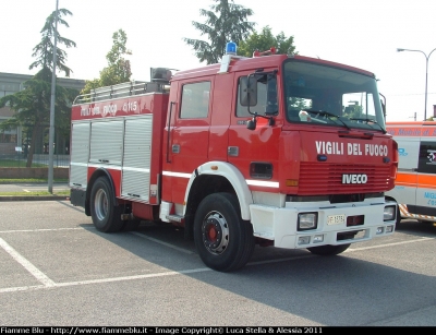 Iveco 190-26
Vigili del Fuoco
Comndo Provinciale di Ferrara
Distaccamento Volontario di Copparo
AutoPompaSerbatoio allestimento Baribbi
VF 15784
Parole chiave: Iveco 190-26 VF15784