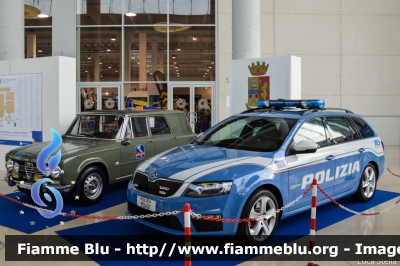 Skoda Octavia RS Wagon IV serie
Polizia di Stato
Polizia Stradale
Autostrada A21 Brescia - Piacenza
Allestimento Bertazzoni Veicoli Speciali
Decorazione Grafica Artlantis
POLIZIA M0401
Parole chiave: Skoda Octavia_RS_Wagon_IVserie POLIZIAM0401 Reas_2015