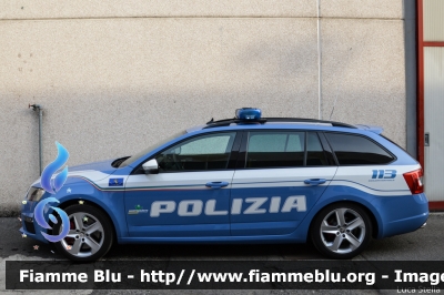 Skoda Octavia RS Wagon IV serie
Polizia di Stato
Polizia Stradale
Autostrada A21 Brescia - Piacenza
Allestimento Bertazzoni Veicoli Speciali
Decorazione Grafica Artlantis
POLIZIA M0404
Parole chiave: Skoda Octavia_RS_Wagon_IVserie POLIZIAM0404 Reas_2015