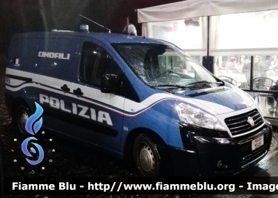 Fiat Scudo IV Serie
Polizia di Stato
Unità Cinofile
POLIZIA M0489
Parole chiave: Fiat Scudo_IVSerie POLIZIAM0489