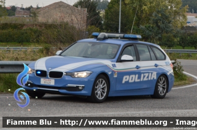 Bmw 318 Touring F31 restyle
Polizia di Stato
Polizia Stradale
Allestita Marazzi
POLIZIA M1149
Parole chiave: Bmw 318_Touring_F31_restyle POLIZIAM1149 Giro_D_Italia_2020