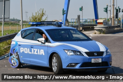 Seat Leon III serie
Polizia di Stato
Squadra Volante
Allestimento NCT Nuova Carrozzeria Torinese
Decorazione Grafica Artlantis
Polizia M2046
Parole chiave: Seat Leon_IIIserie POLIZIAM2046 Covid19