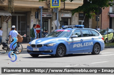 Bmw 318 Touring F31 restyle
Polizia di Stato
Polizia Stradale
POLIZIA M2390
Auto 5
In scorta al Giro d'Italia 2018
Parole chiave: Bmw 318_Touring_F31_restyle POLIZIAM2390 Giro_D_Italia_2018