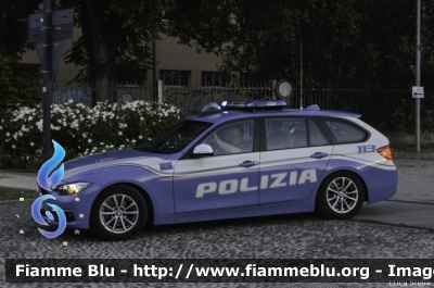 Bmw 318 Touring F31 restyle
Polizia di Stato
Polizia Stradale
Allestimento Marazzi
Decorazione grafica Artlantis
POLIZIA M2397
Mille Miglia 2018
Parole chiave: Bmw 318_Touring_F31_restyle POLIZIAM2397 1000_Miglia_2018