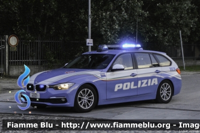 Bmw 318 Touring F31 restyle
Polizia di Stato
Polizia Stradale
Allestimento Marazzi
Decorazione grafica Artlantis
POLIZIA M2397
Mille Miglia 2018
Parole chiave: Bmw 318_Touring_F31_restyle POLIZIAM2397 1000_Miglia_2018