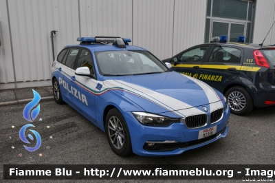 Bmw 320 Touring F31 II restyle
Polizia di Stato
Polizia Stradale
Allestimento Marazzi
Decorazione Grafica Artlantis
POLIZIA M2398
Parole chiave: Bmw 320_Touring_F31_IIrestyle POLIZIAM2398 Reas_2018