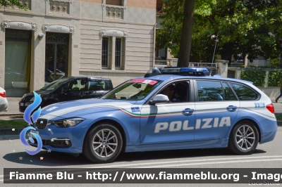 Bmw 318 Touring F31 restyle
Polizia di Stato
Polizia Stradale
POLIZIA M2451
Auto 2
In scorta al Giro d'Italia 2018
Parole chiave: Bmw 318_Touring_F31_restyle  POLIZIAM2451 Giro_D_Italia_2018