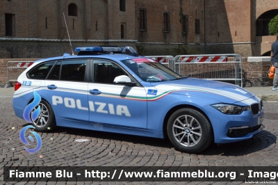 Bmw 318 Touring F31 restyle
Polizia di Stato
Polizia Stradale
POLIZIA M2451
Auto 2
In scorta al Giro d'Italia 2018
Parole chiave: Bmw 318_Touring_F31_restyle  POLIZIAM2451 Giro_D_Italia_2018