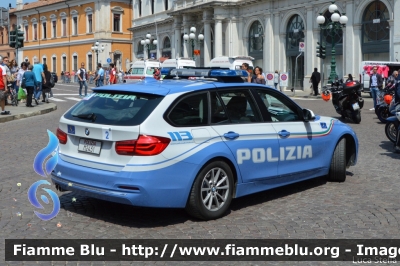 Bmw 318 Touring F31 restyle
Polizia di Stato
Polizia Stradale
POLIZIA M2451
Auto 2
In scorta al Giro d'Italia 2018
Parole chiave: Bmw 318_Touring_F31_restyle  POLIZIAM2451 Giro_D_Italia_2018