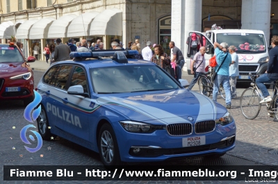 Bmw 318 Touring F31 II restyle
Polizia di Stato
Polizia Stradale
Allestimento Marazzi
POLIZIA M2508
Parole chiave: BMW 318_Touring_F31_IIrestyle POLIZIAM2508 Giro_D_Italia_2018