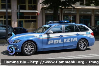 Bmw 318 Touring F31 restyle
Polizia di Stato
Polizia Stradale
POLIZIA M2514
Auto 3
In scorta al Giro d'Italia 2018
Parole chiave: Bmw 318_Touring_F31_restyle POLIZIAM2514 Giro_D_Italia_2018