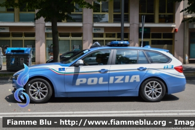 Bmw 318 Touring F31 restyle
Polizia di Stato
Polizia Stradale
POLIZIA M2514
Auto 3
In scorta al Giro d'Italia 2018
Parole chiave: Bmw 318_Touring_F31_restyle POLIZIAM2514 Giro_D_Italia_2018