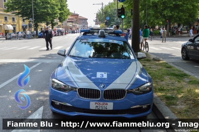 Bmw 318 Touring F31 restyle
Polizia di Stato
Polizia Stradale
POLIZIA M2514
Auto 3
In scorta al Giro d'Italia 2018
Parole chiave: Bmw 318_Touring_F31_restyle POLIZIAM2514 Giro_D_Italia_2018