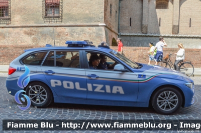 Bmw 318 Touring F31 restyle
Polizia di Stato
Polizia Stradale
POLIZIA M2514
Auto 3
In scorta al Giro d'Italia 2018
Parole chiave: Bmw 318_Touring_F31_restyle POLIZIAM2514 Giro_D_Italia_2018