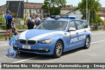 BMW 318 Touring F31 II restyle
Polizia di Stato
Polizia Stradale
Allestimento Focaccia
Decorazione Grafica Artlantis
POLIZIA M2555
Parole chiave: BMW 318_Touring_F31_IIrestyle POLIZIAM2555 Giro_D_Italia_2021