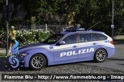 Bmw 318 Touring F31 restyle
Polizia di Stato
Polizia Stradale
Allestimento Marazzi
Decorazione grafica Artlantis
POLIZIA M2579
Mille Miglia 2018
Parole chiave: Bmw 318_Touring_F31_restyle POLIZIAM2579 100_Miglia_2018