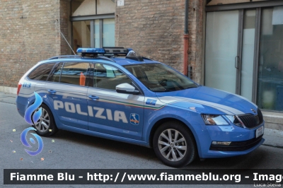 Skoda Octavia V serie
Polizia di Stato
Polizia Autostradale
in servizio sulla rete Autostrade per l'Italia SPA
POLIZIA M2896
Parole chiave: Skoda Octavia_Vserie POLIZIAM2896 Giro_D_Italia_2018