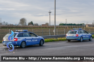 Skoda Octavia Wagon V serie
Polizia di Stato
Polizia Autostradale
in servizio sulla rete Autostrade per l'Italia SPA
Allestimento Focaccia
Decorazione Grafica Artlantis
POLIZIA M2946
Parole chiave: Skoda Octavia_Wagon_Vserie POLIZIAM2946