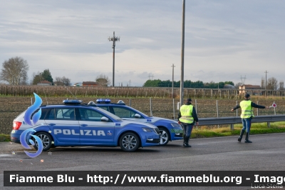 Skoda Octavia Wagon V serie
Polizia di Stato
Polizia Autostradale
in servizio sulla rete Autostrade per l'Italia SPA
Allestimento Focaccia
Decorazione Grafica Artlantis
POLIZIA M2946
Parole chiave: Skoda Octavia_Wagon_Vserie POLIZIAM2946