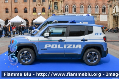 Jeep Renegade
Polizia di Stato
Unità Artificieri
POLIZIA M3095
Parole chiave: Jeep Renegade POLIZIAM3095 Festa_della_Polizia_2023