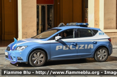 Seat Leon III serie restyle 
Polizia di Stato
Squadra Volante
Allestimento NCT Nuova Carrozzeria Torinese
Decorazione Grafica Artlantis
POLIZIA M3214
Parole chiave: Seat Leon_IIIserie_restyle  POLIZIAM3214