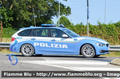 Bmw 318 Touring F31 III restyle
Polizia di Stato
Polizia Stradale
Allestimento Focaccia
Decorazione Grafica Artlantis
POLIZIA M3523
Parole chiave: Bmw 318_Touring_F31_IIIrestyle POLIZIAM3523 Adriatica_Ionica_Race_2021